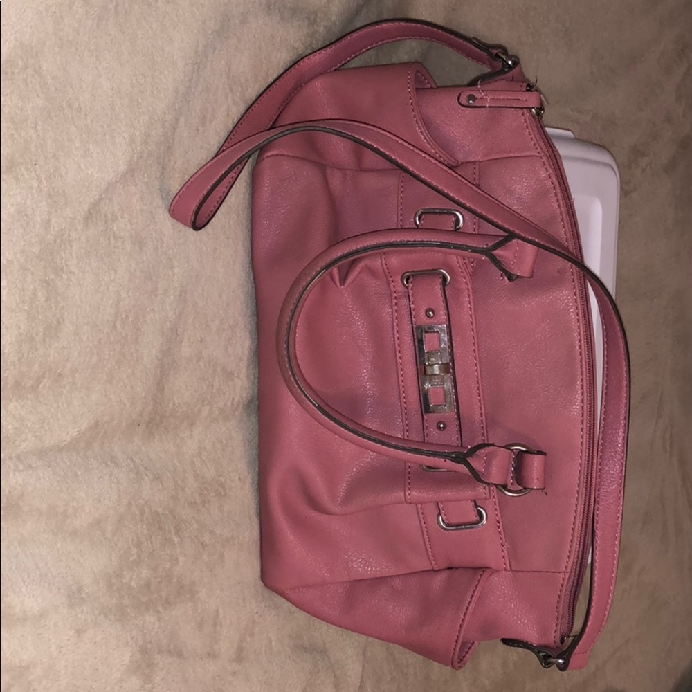 Jaclyn Smith pink purse